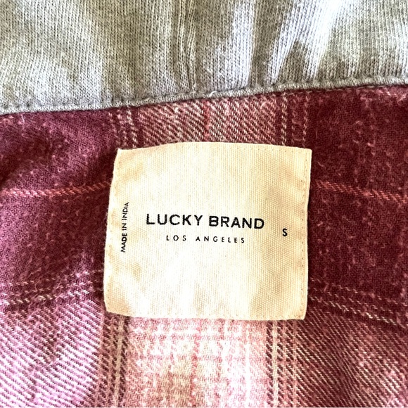 Women’s Lucky Brand flannel shirt with hoodie! Size S - Picture 7 of 7